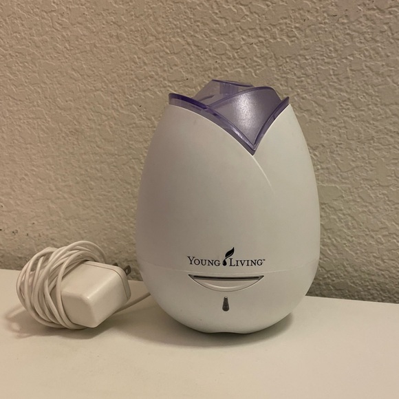 Young Living Essential Oil Tulip Diffuser Home Aroma - Picture 1 of 5
